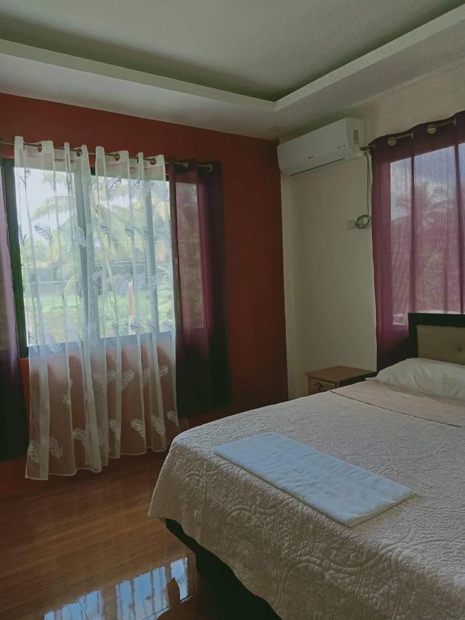 Villa Cresenciana Batuan Eksteriør bilde